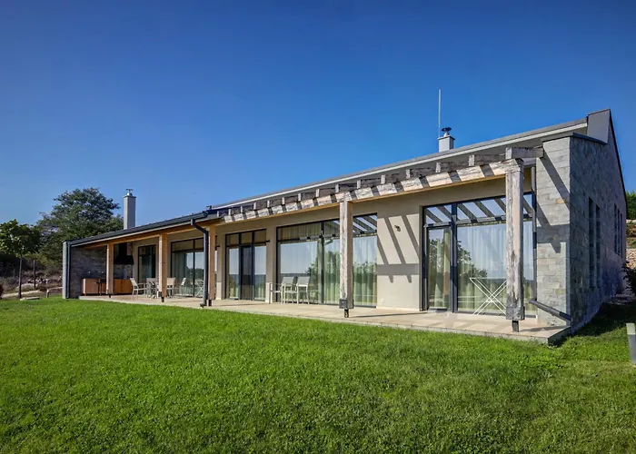 Eco Complex Near Varna 度假村 *