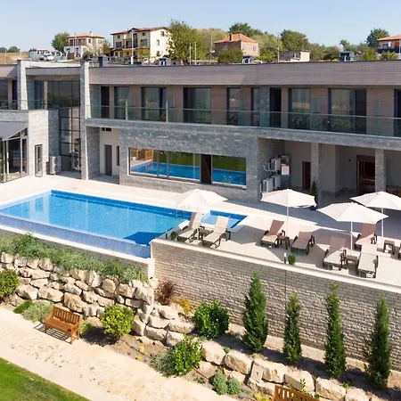 Eco Complex Near Varna 度假村 *